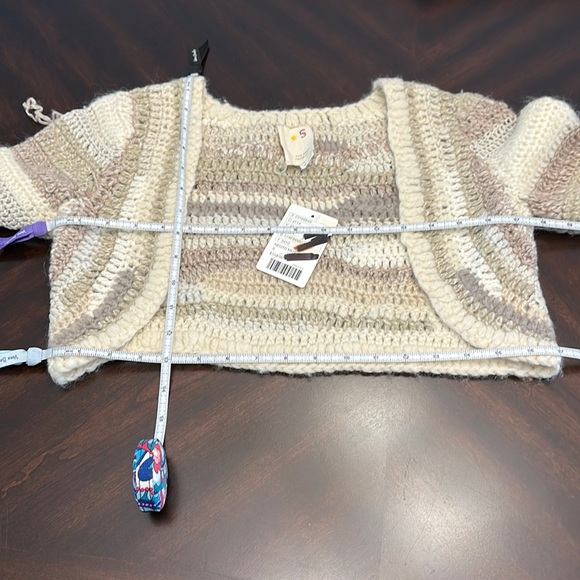 Far Away from Close Atacam sweater - Picture 6 of 11